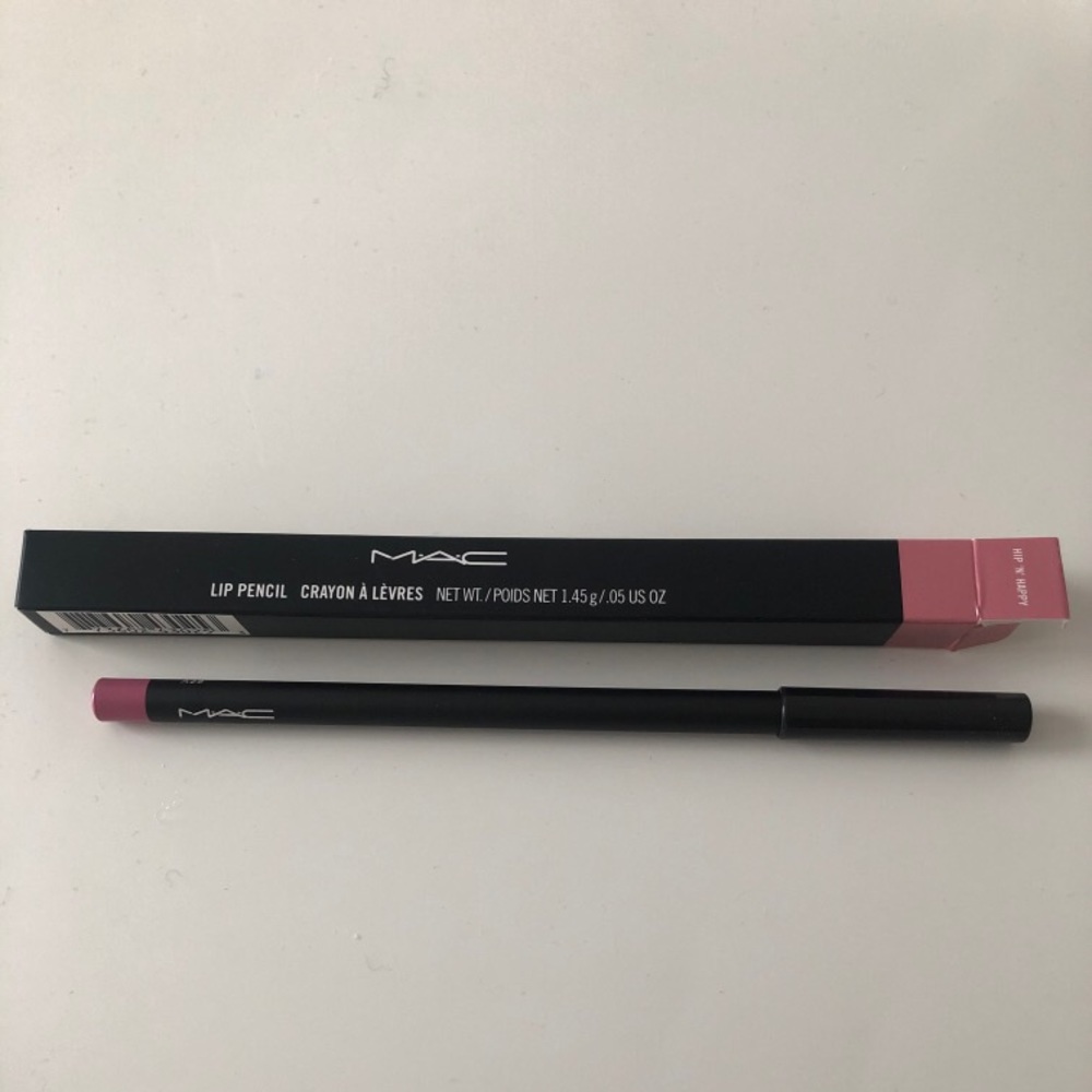 MAC lip pencil